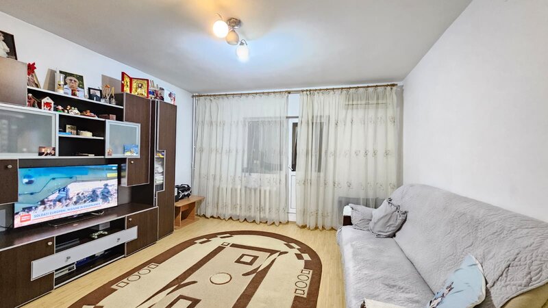 Chisinau, Basarabiei, apartament 3 camere, etaj 2, reabilitat