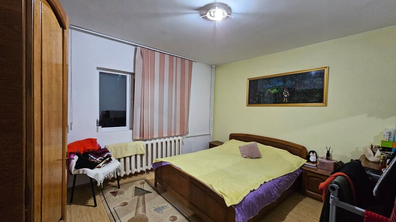 Chisinau, Basarabiei, apartament 3 camere, etaj 2, reabilitat