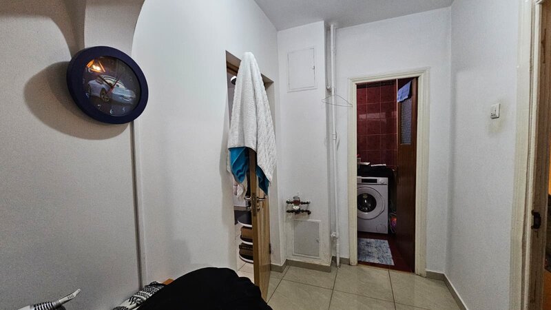 Chisinau, Basarabiei, apartament 3 camere, etaj 2, reabilitat